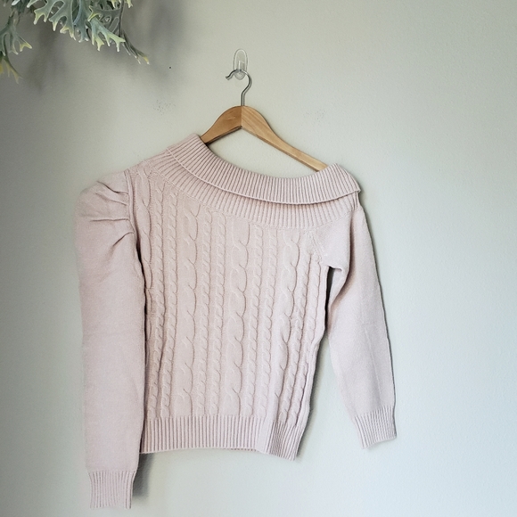 ❗SOLD❗Cable Knit One Shoulder Sweater - Picture 5 of 13